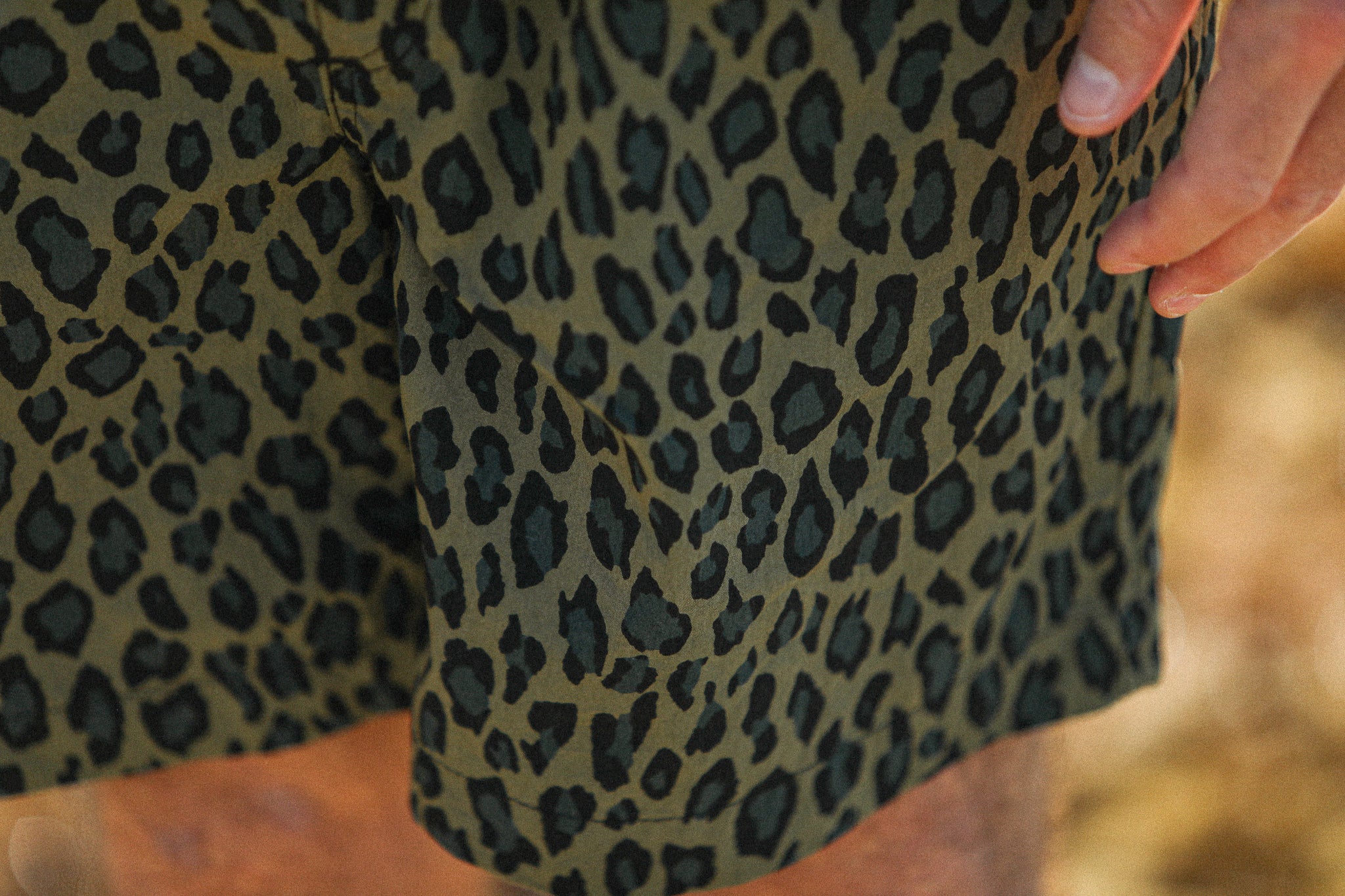 Beach Short - Leopard Japonais Khaki - Image 7