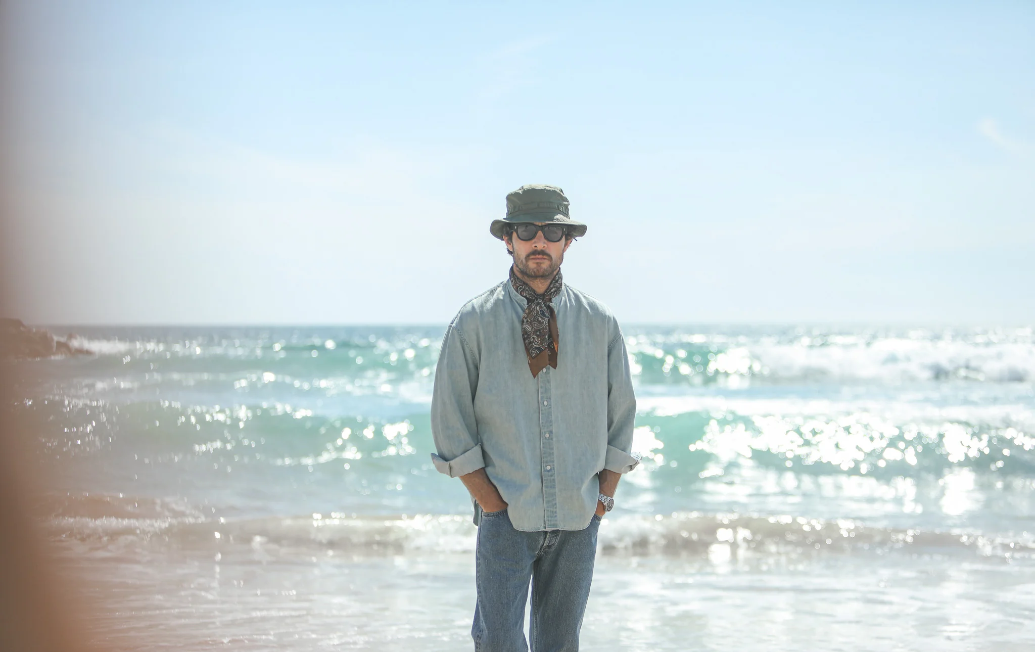 Modern Fit Japanese Denim - Col Habillé - Image 10