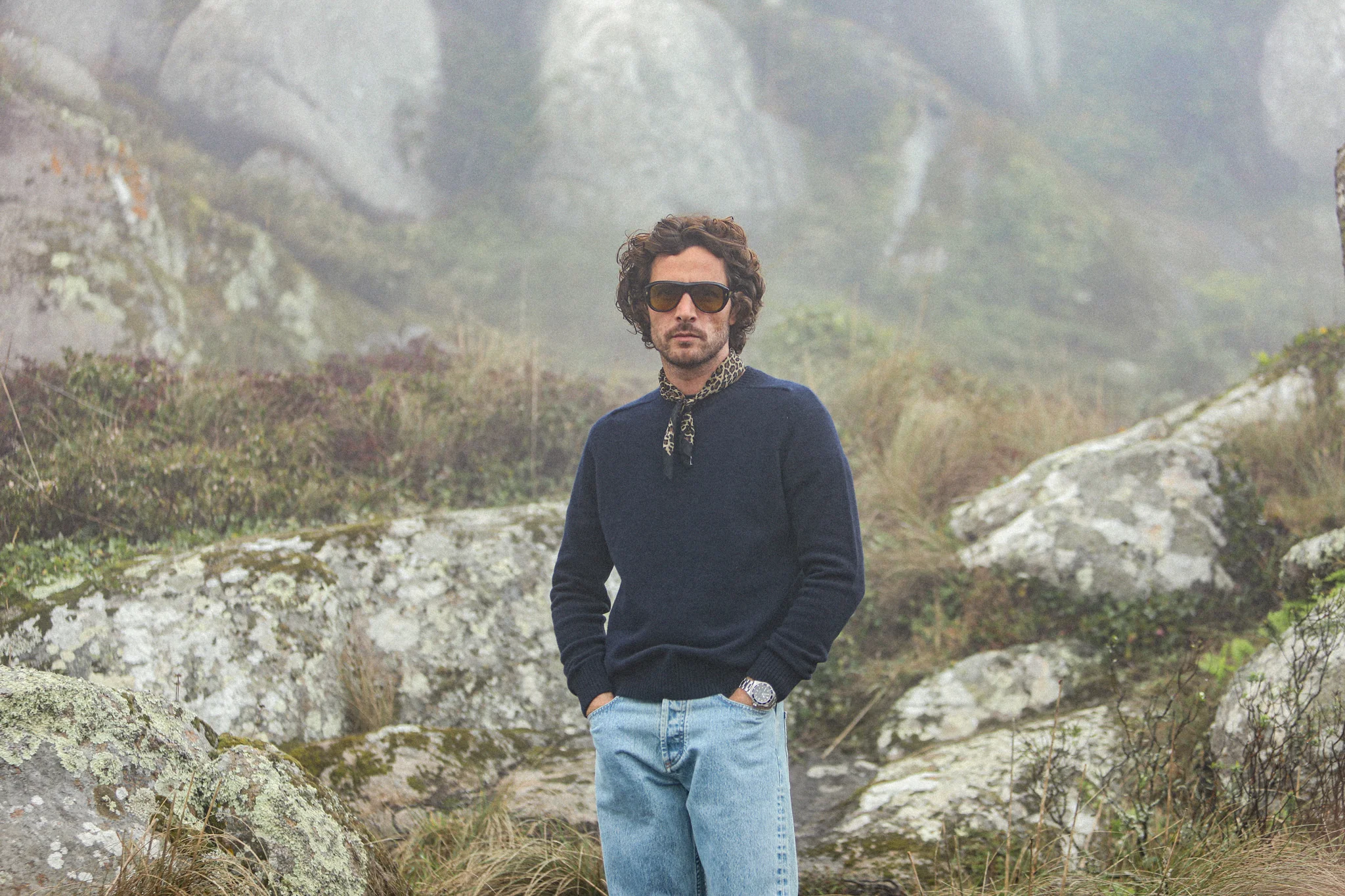 Pull Col Rond Lambswool Marine - Image 10