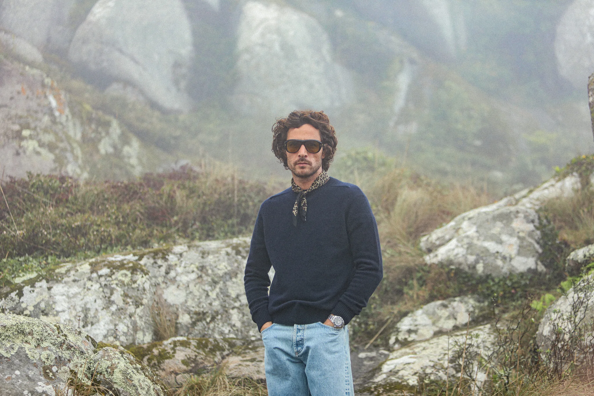 Pull Col Rond Lambswool Marine - Image 11