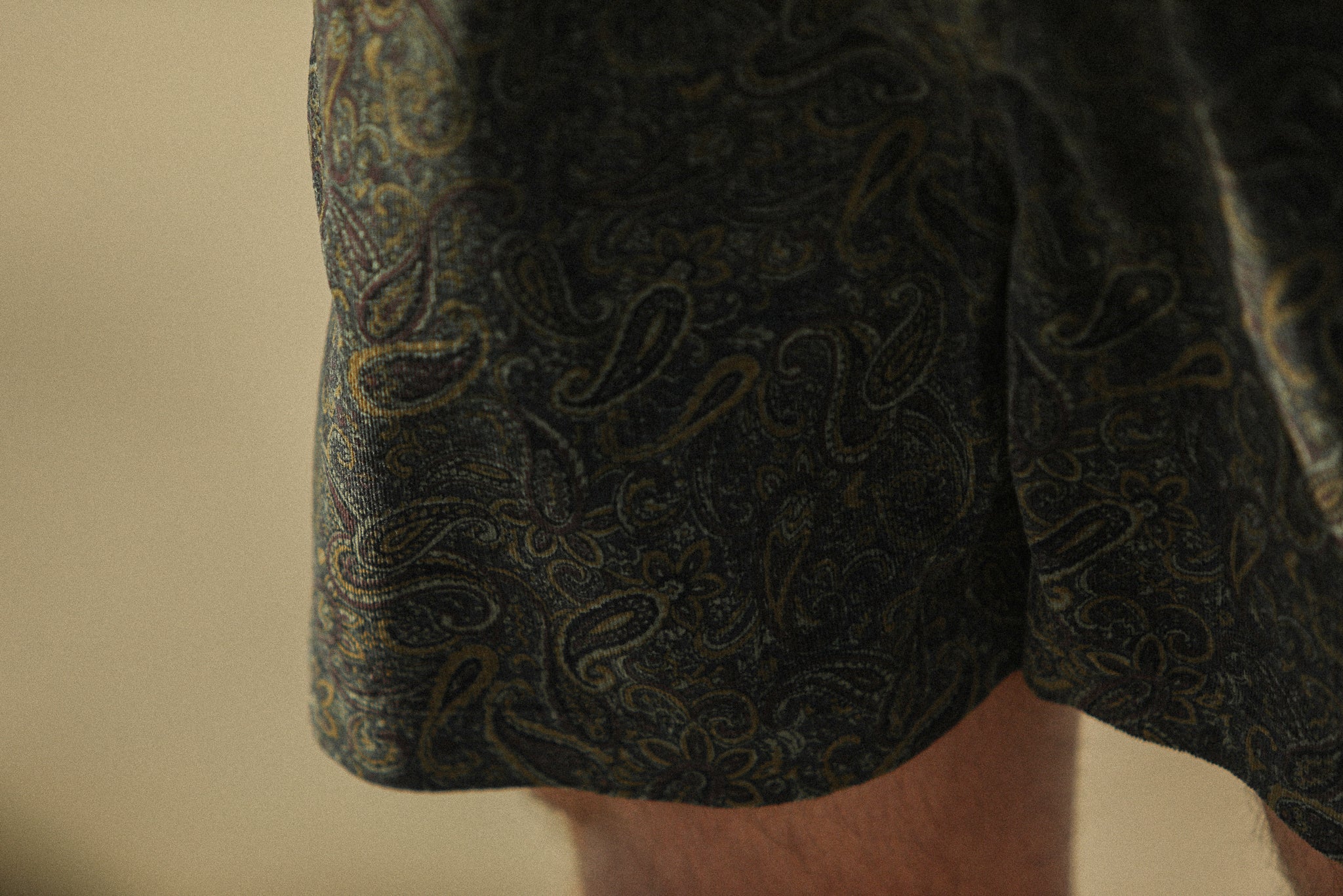 Beach Shorts - Velours Japonais Paisley - Image 7