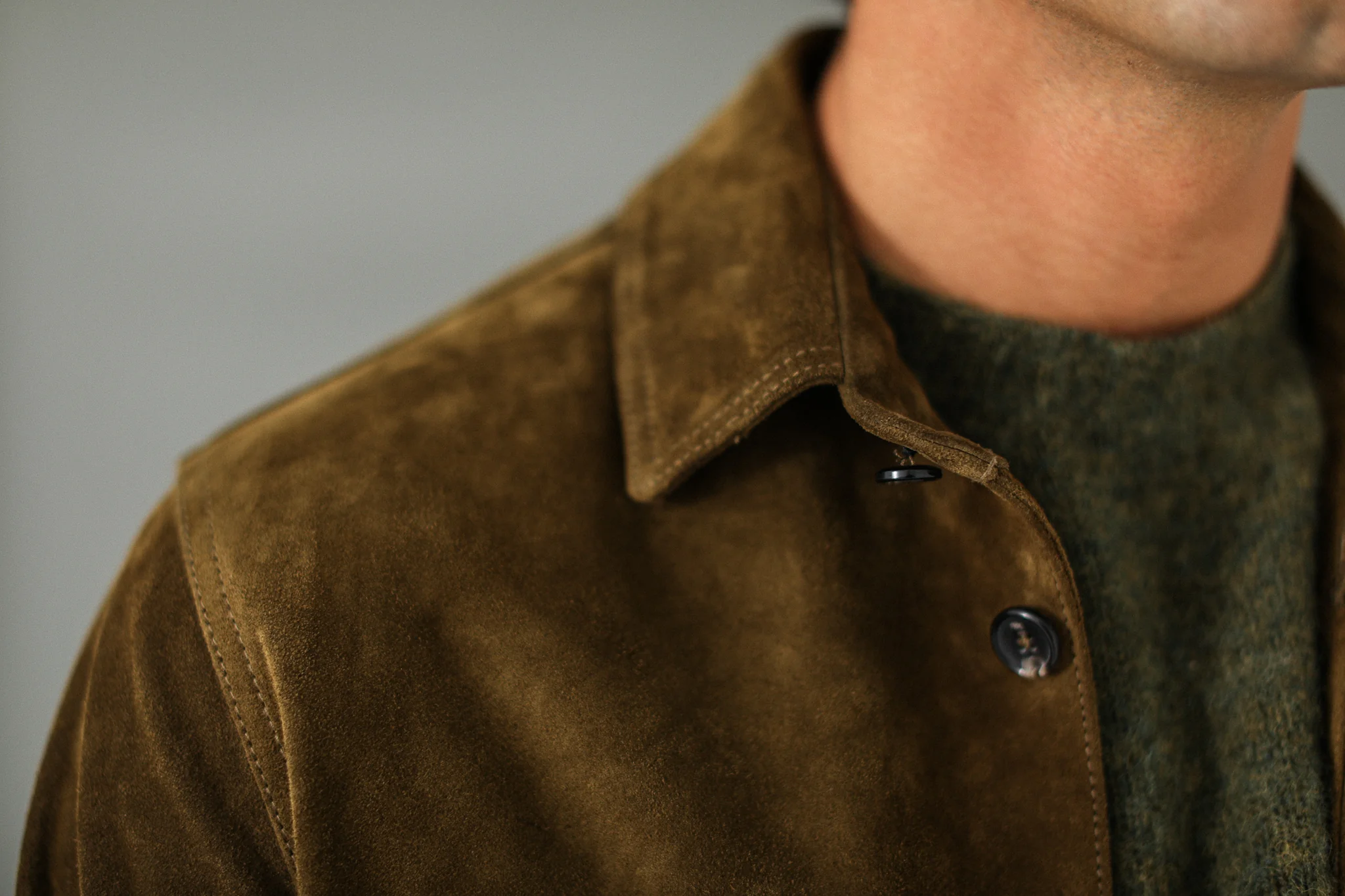 Surchemise Cuir Suédé Olive - Image 5