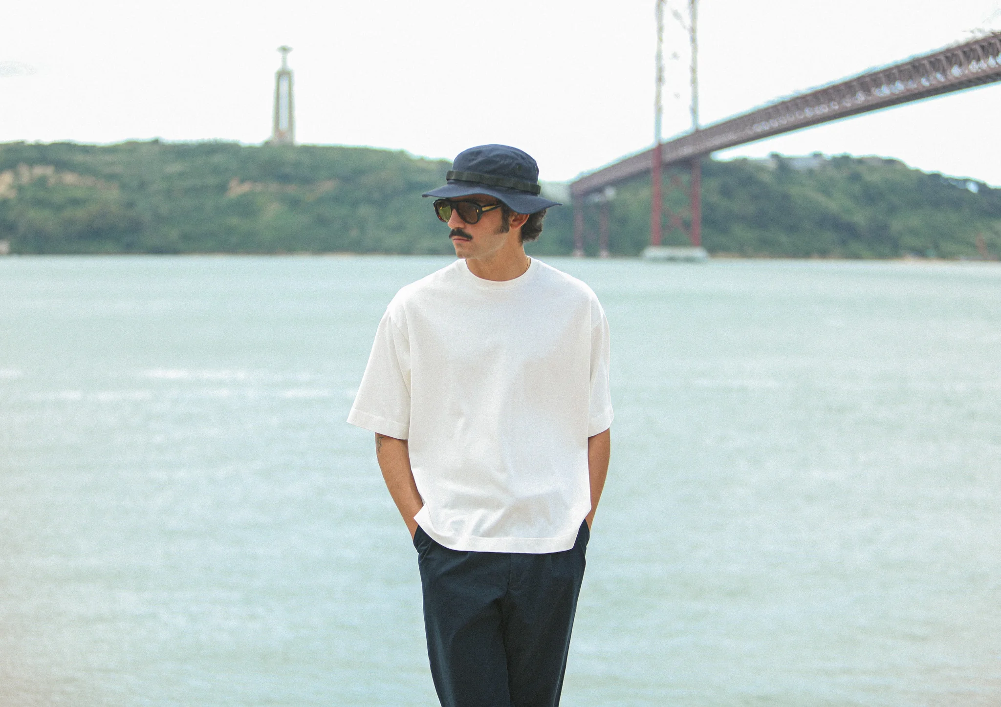 Tee-Shirt Oversize Crème - Image 5